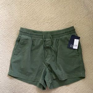 Gap women’s size small shorts.